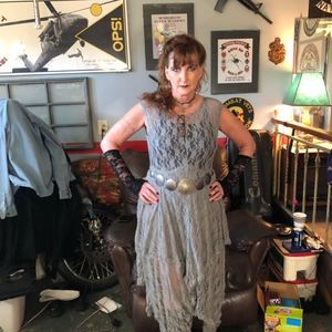 Meet your Posher, Hope